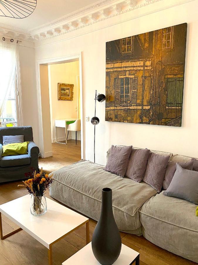 Real Parisian Apartment With 2 Bedrooms And Ac Exterior photo