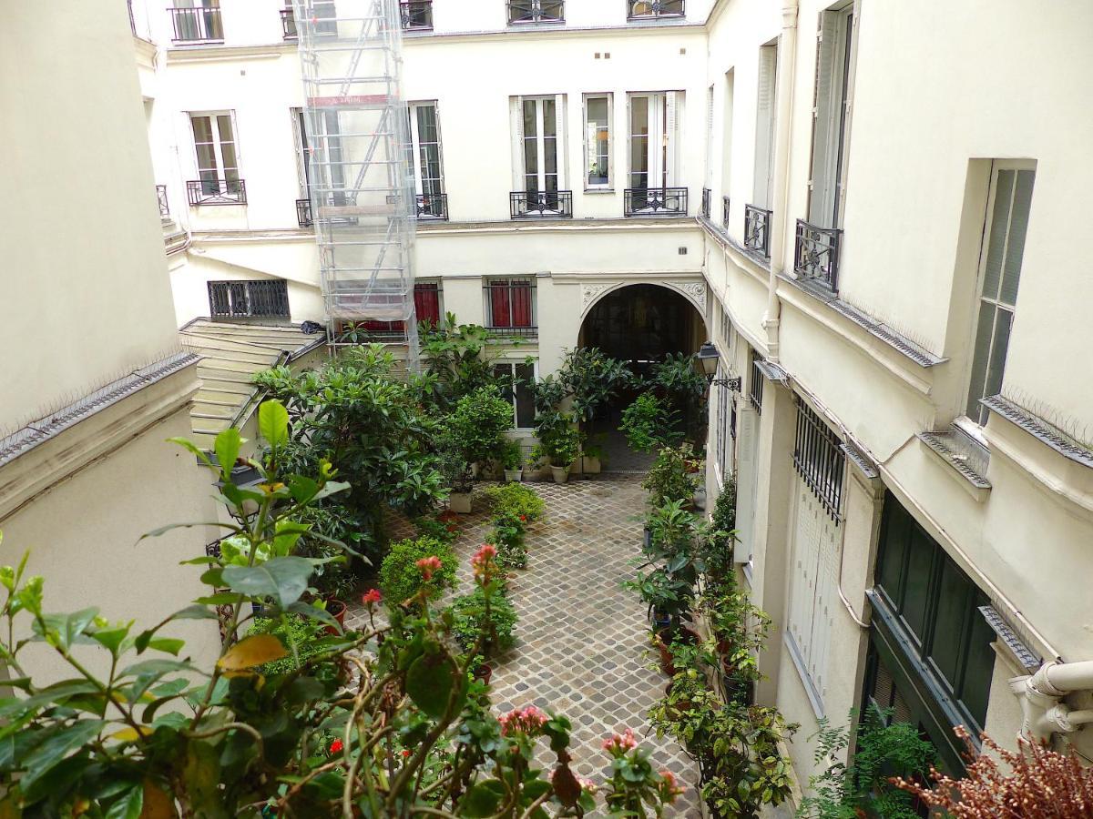 Real Parisian Apartment With 2 Bedrooms And Ac Exterior photo